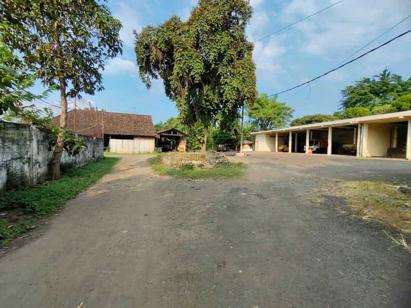 Sewa Aset Penginapan Perumahan Dinas ASN Dinas PU Bina Marga, Tanah Kab. Banyuwangi - Jl. Kartini No. 6b Thumbnail 8