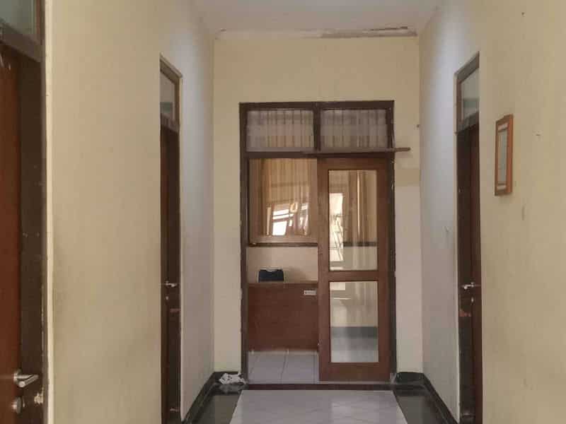 Sewa Aset Perkantoran Penginapan Remaja I, Kota Surabaya - Jl. Dukuh Kupang XXV No. 52 - Thumbnail 9