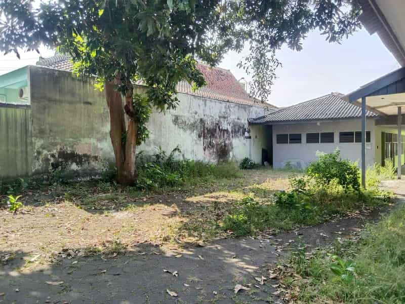 Sewa Aset Perkantoran Rumah Dinas PU Sumber Daya Air Banyuwangi, Kab. Banyuwangi - Jl. Adi Sucipto No.135 A  - Foto 4