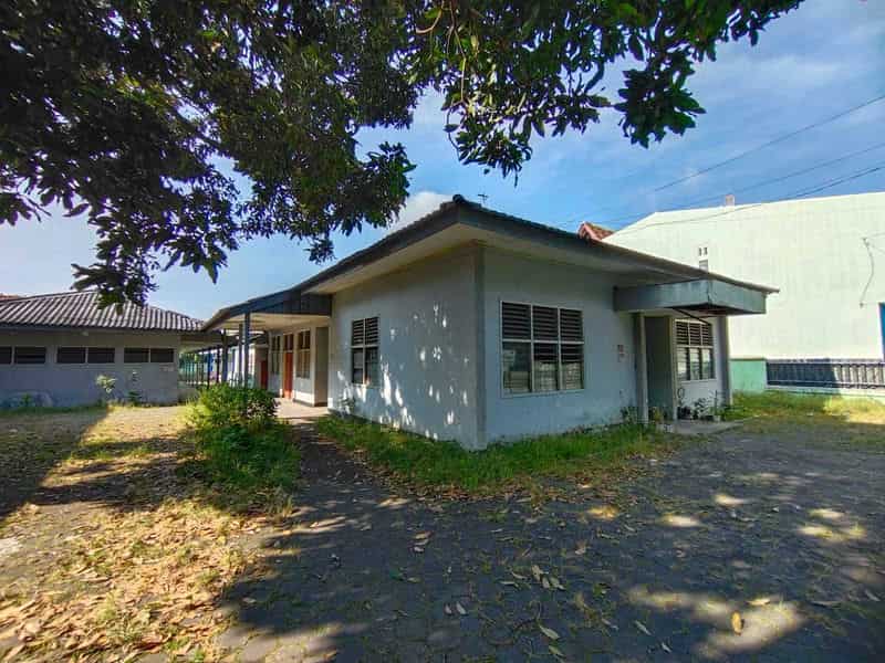 Sewa Aset Perkantoran Rumah Dinas PU Sumber Daya Air Banyuwangi, Kab. Banyuwangi - Jl. Adi Sucipto No.135 A 